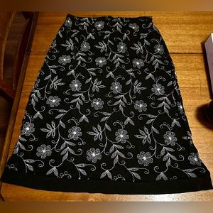 Women’s 90s Style Skirt Size Large